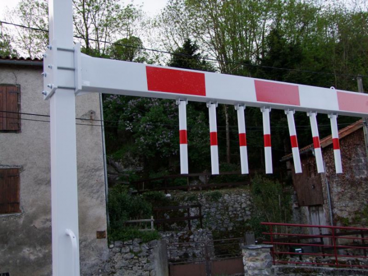 Bavette pour portiques limiteur de hauteur 4